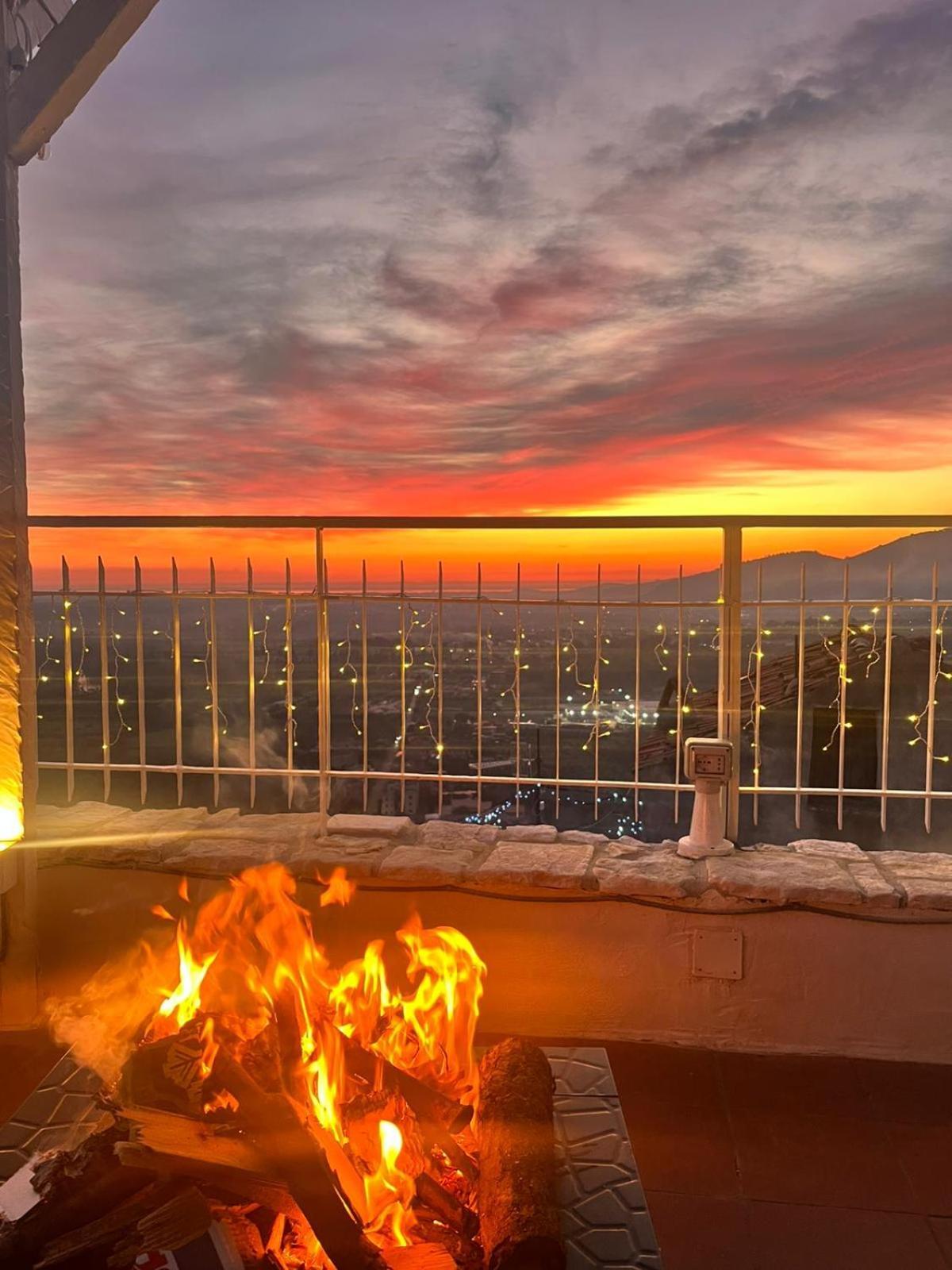Oikos Guesthouse & Rooftop 수이오 외부 사진
